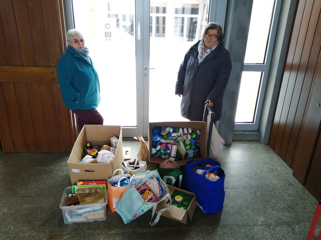 Spendenübergabe Caritas